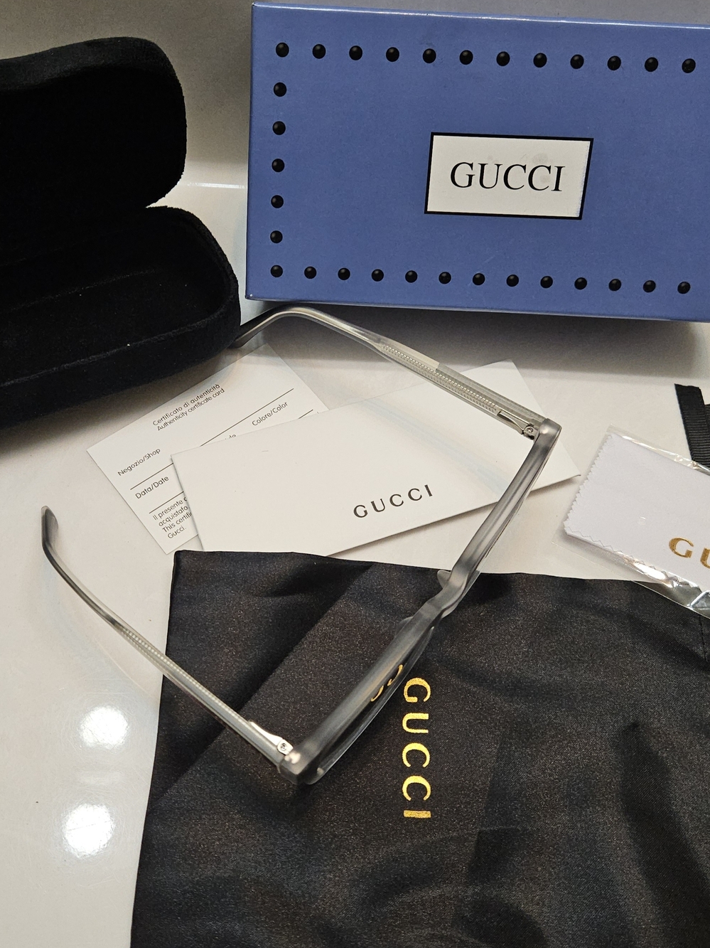 Gucci Unisex Polarized Sunglasses in Frosted Gray - Picture 2 of 8